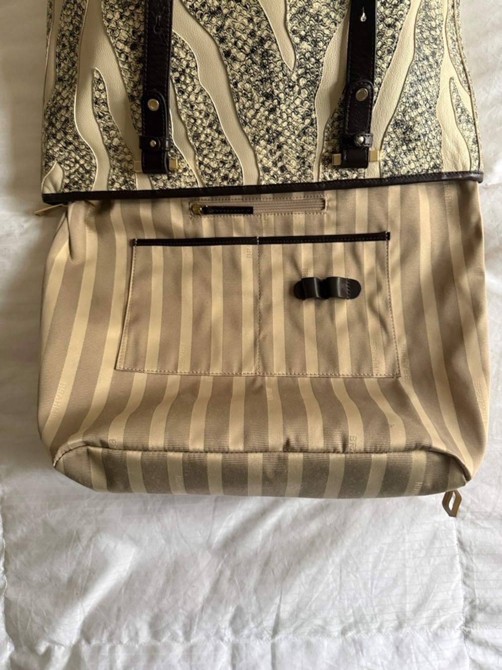 ✨ BRAHMIN Medium Asher Tote Bag Creme Solmar Grey Black Snake Python Leather✨ - Picture 10 of 11